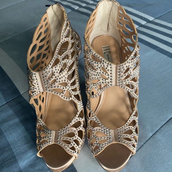 Used INC International high heels women’s shoes,with shiny stones,size 7.5 M - Picture 1 of 8